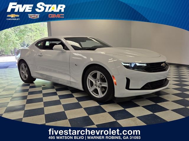 Used 2023 Chevrolet Camaro LT image 1