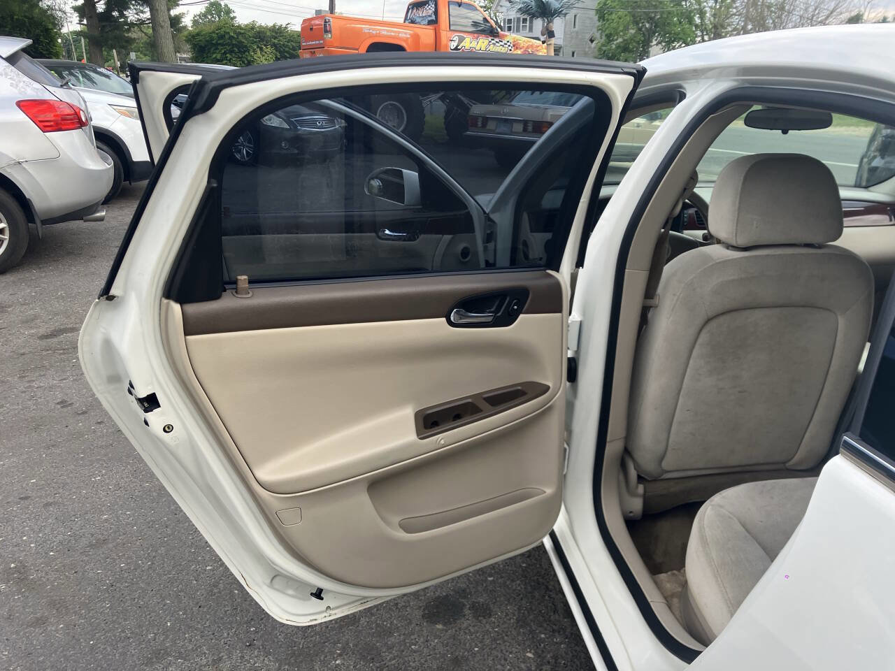 Used 2007 Chevrolet Impala LT FWD image 18