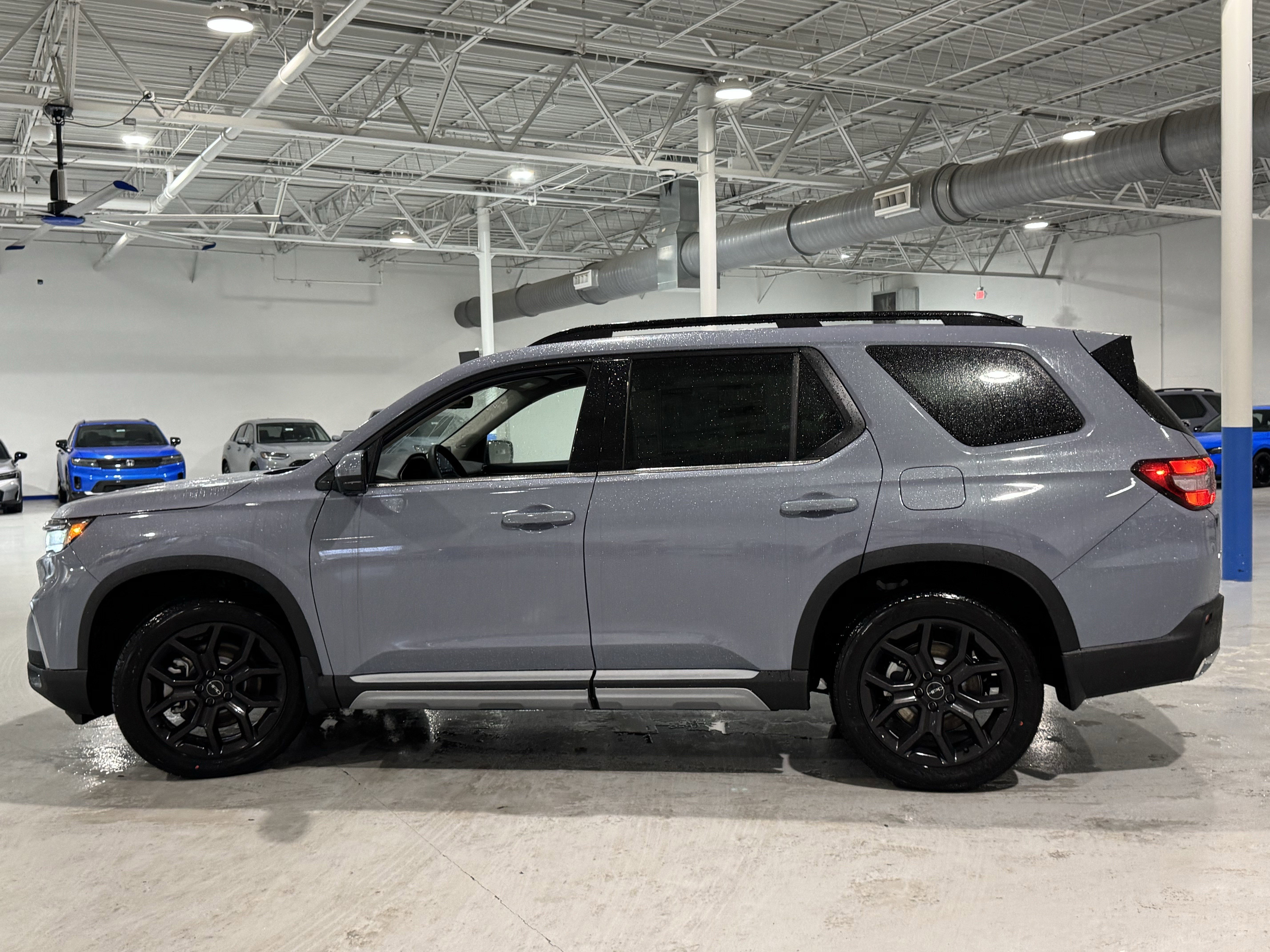New 2025 Honda Pilot Touring image 19