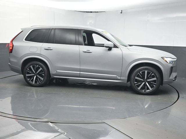 Used 2025 Volvo XC90 B6 Core w/ Protection Package image 8