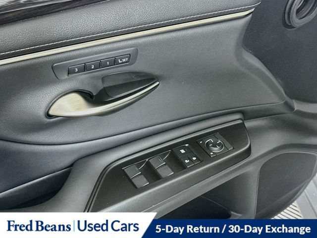 Used 2019 Lexus ES 350 w/ Premium Package FWD image 24