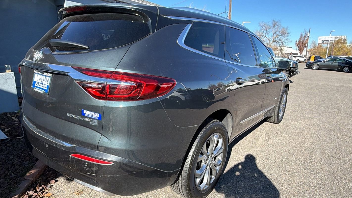 Used 2018 Buick Enclave Avenir w/ Avenir Technology Package image 5