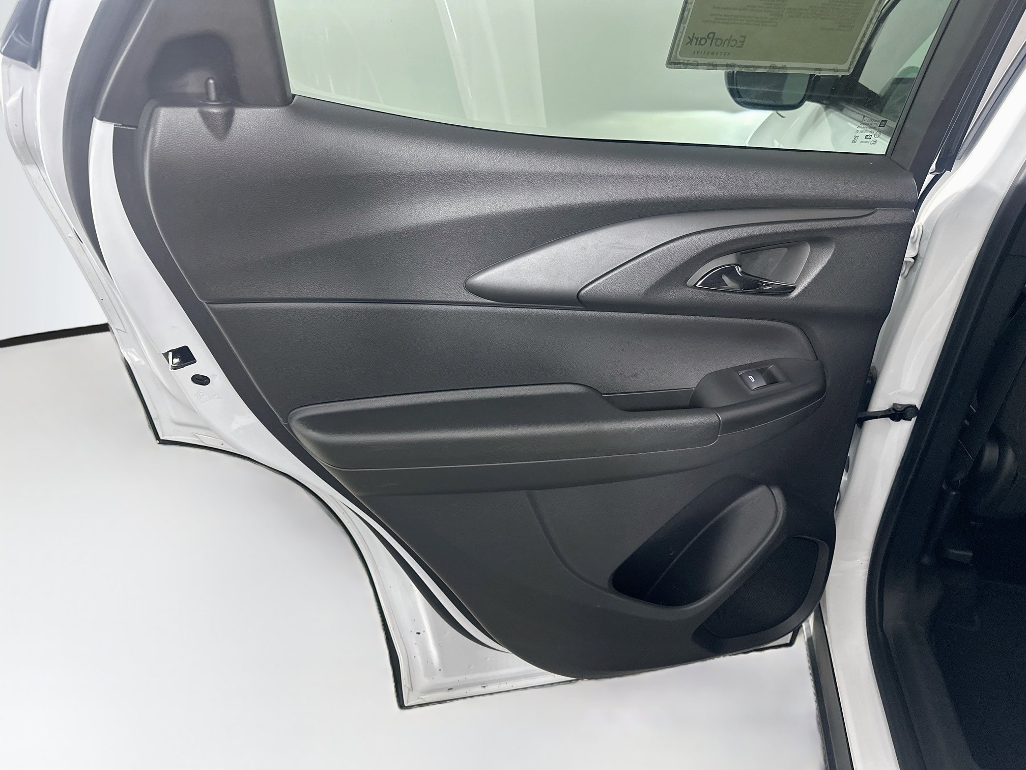 Used 2025 Chevrolet TrailBlazer LT FWD image 24