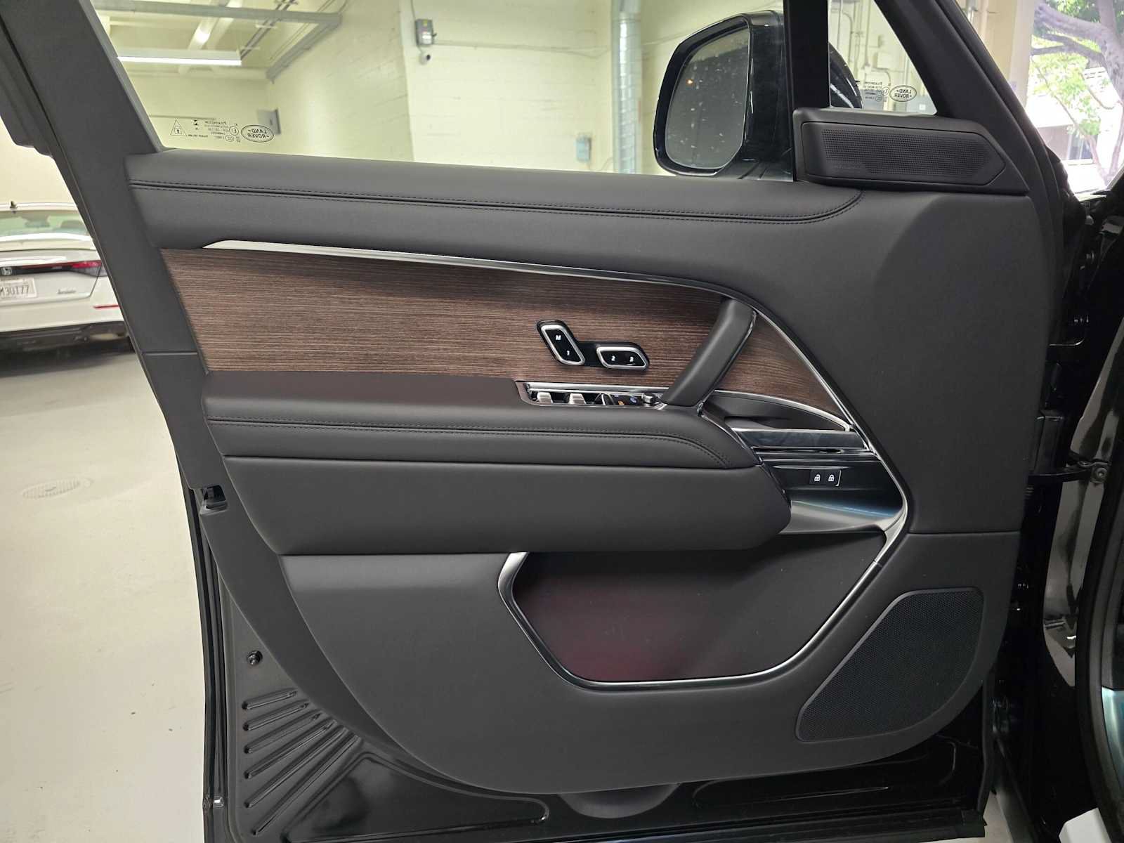New 2026 Land Rover Range Rover SE AWD/4WD image 21