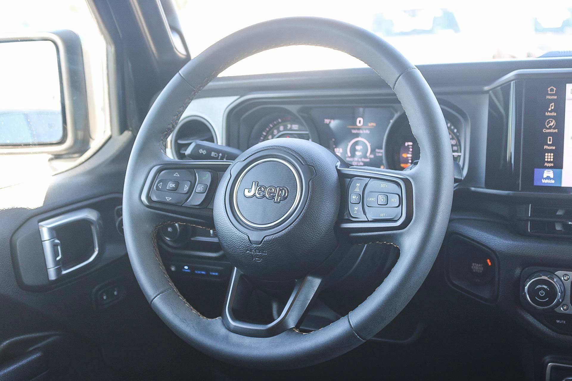 Used 2024 Jeep Wrangler Sport S w/ Technology Group image 16