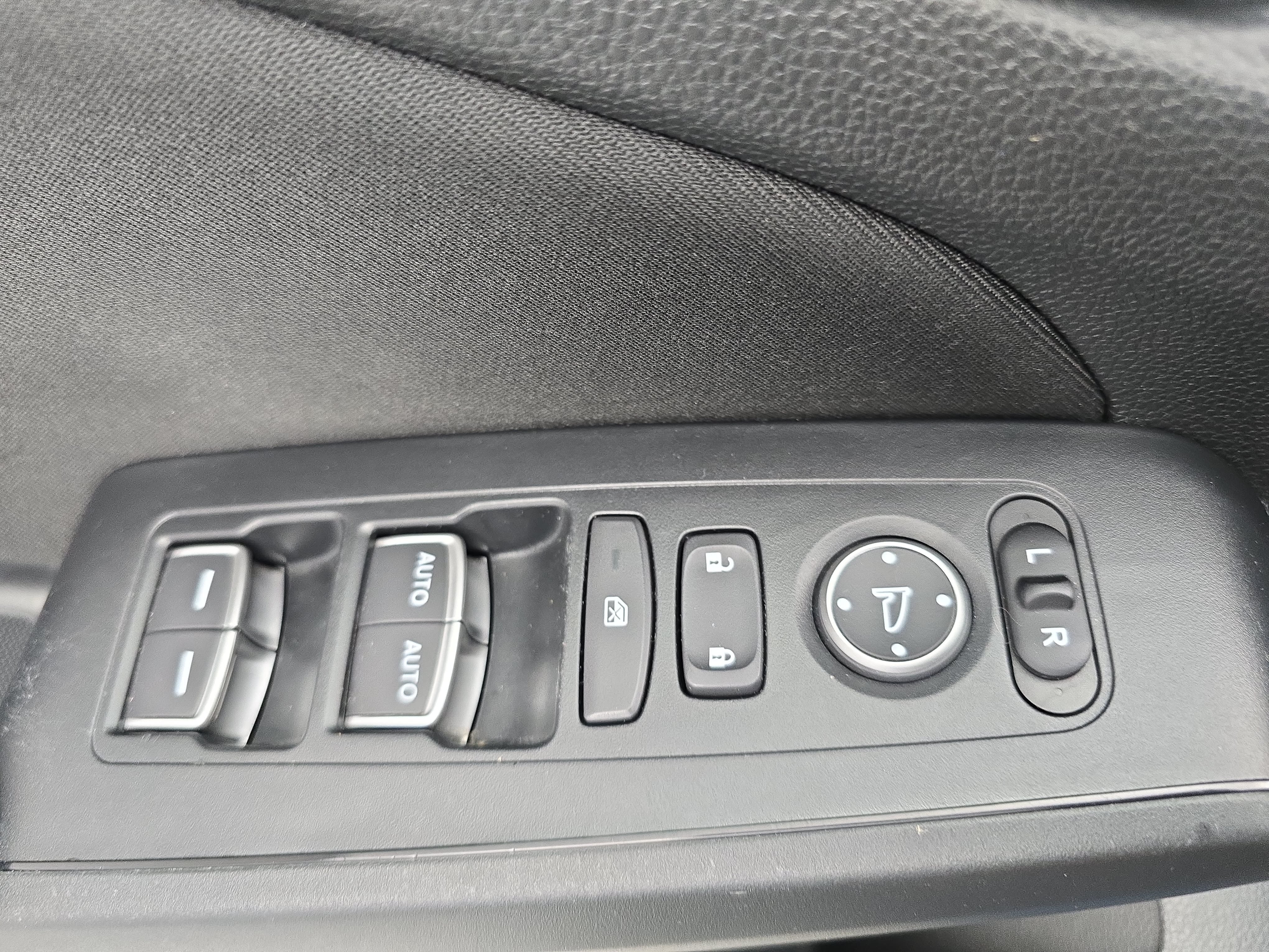 Used 2025 Honda Civic Sport image 27