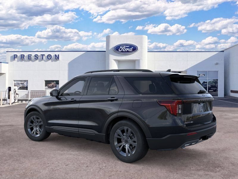New 2026 Ford Explorer Active w/ Active Comfort Package AWD/4WD image 4