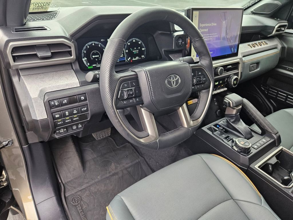 Used 2024 Toyota Tacoma Trailhunter image 13