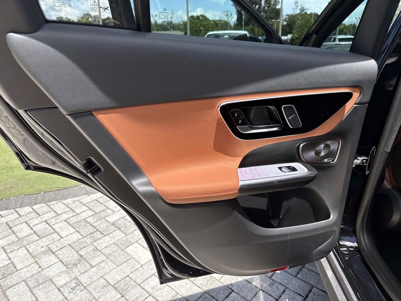 New 2027 Mercedes-Benz GLC 300 image 12
