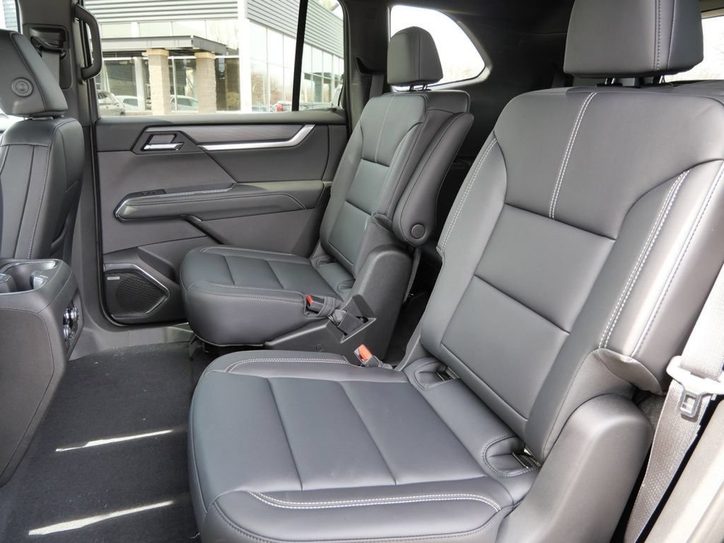New 2026 GMC Acadia Elevation w/ Black Edition AWD/4WD image 34