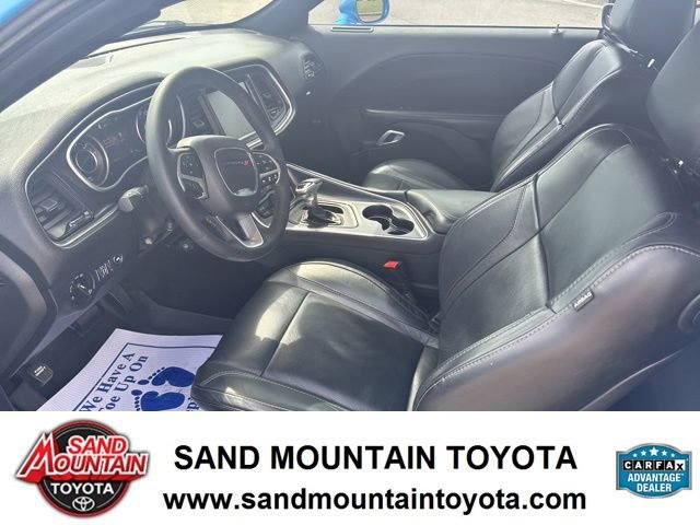 Used 2015 Dodge Challenger SXT Plus w/ Technology Group RWD image 12