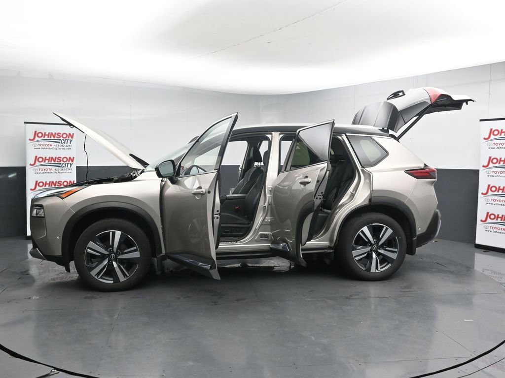 Used 2023 Nissan Rogue Platinum w/ Platinum Premium Package AWD/4WD image 45