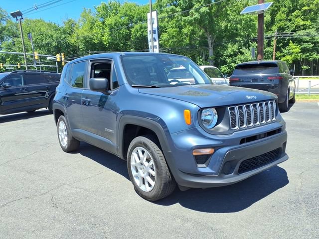 Used 2023 Jeep Renegade Latitude AWD/4WD video 1