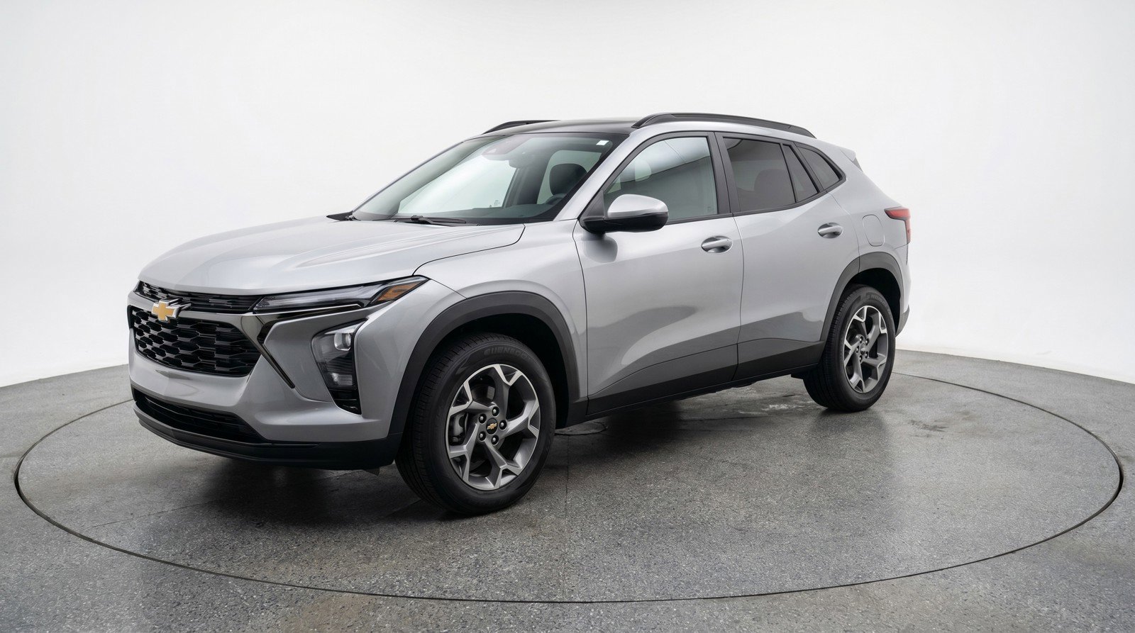 Used 2025 Chevrolet Trax LT FWD image 3