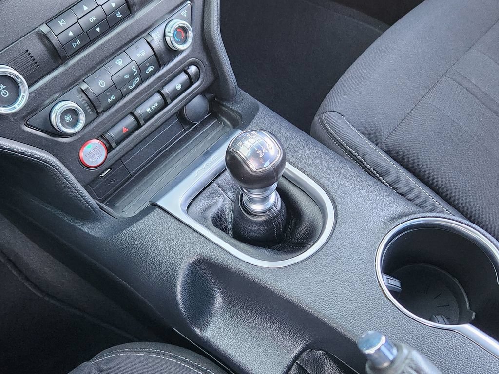 Used 2021 Ford Mustang Coupe RWD image 27