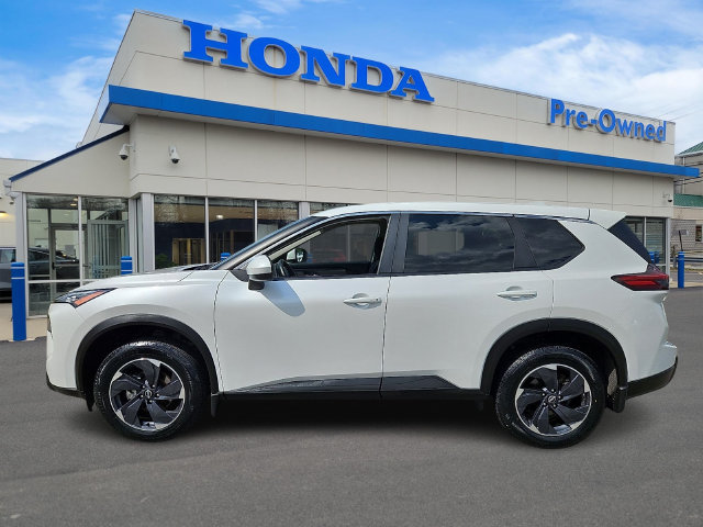 Used 2025 Nissan Rogue SV AWD/4WD image 7