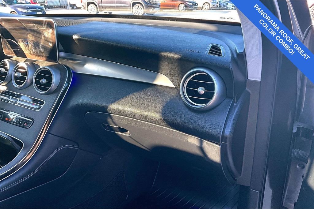Used 2020 Mercedes-Benz GLC 300 4MATIC image 21