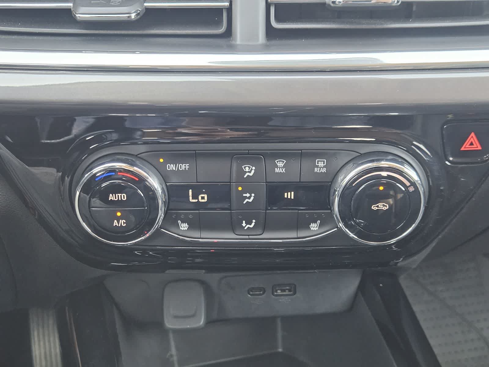 Used 2024 Chevrolet Trax ACTIV FWD image 17