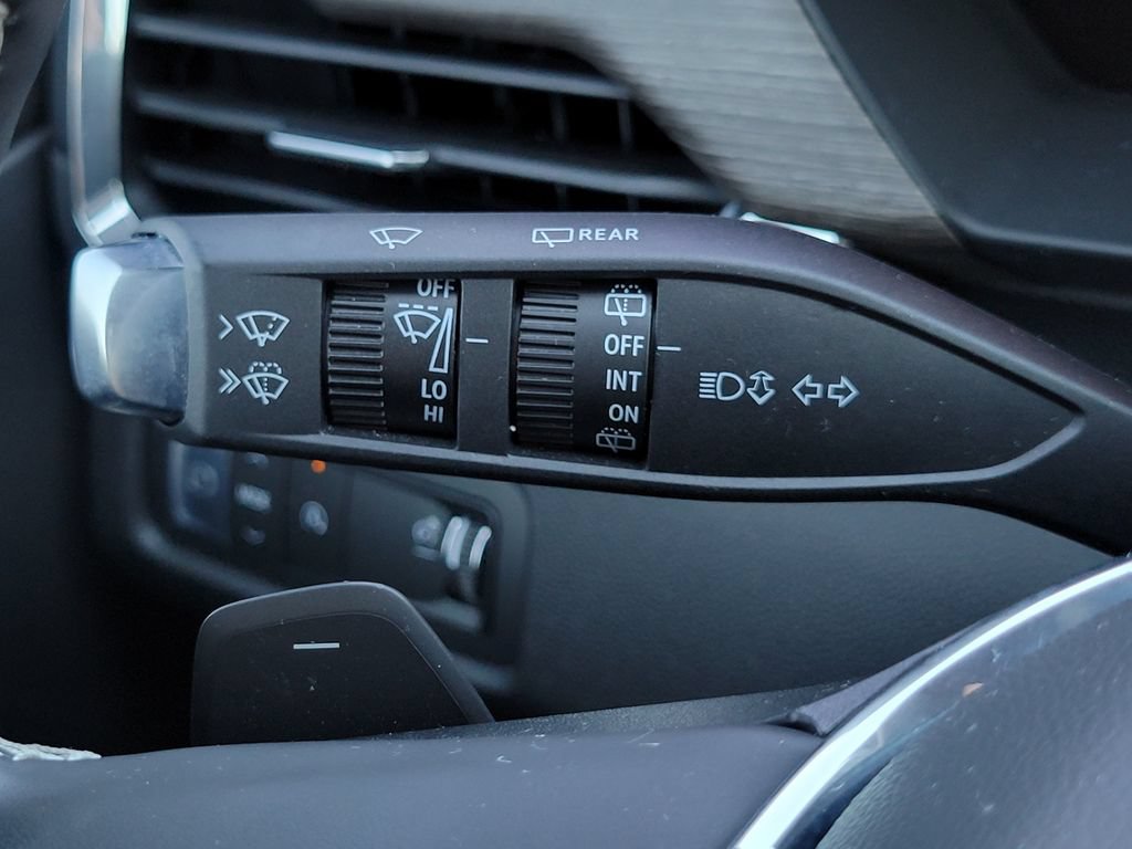 Used 2026 GMC Acadia Denali w/ Super Cruise Package FWD image 32