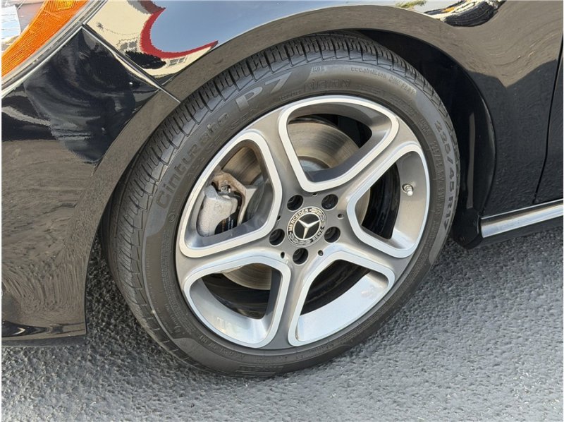 Used 2018 Mercedes-Benz CLA 250 image 11