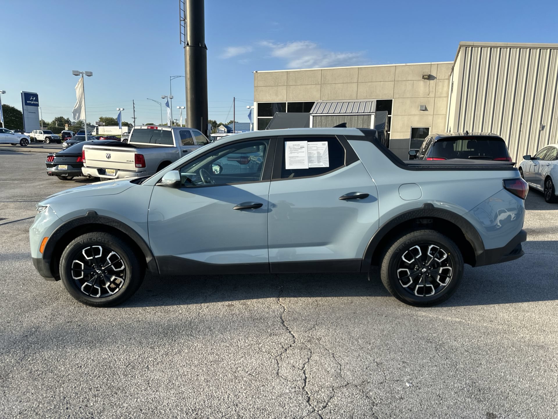 Used 2022 Hyundai Santa Cruz SE FWD image 5