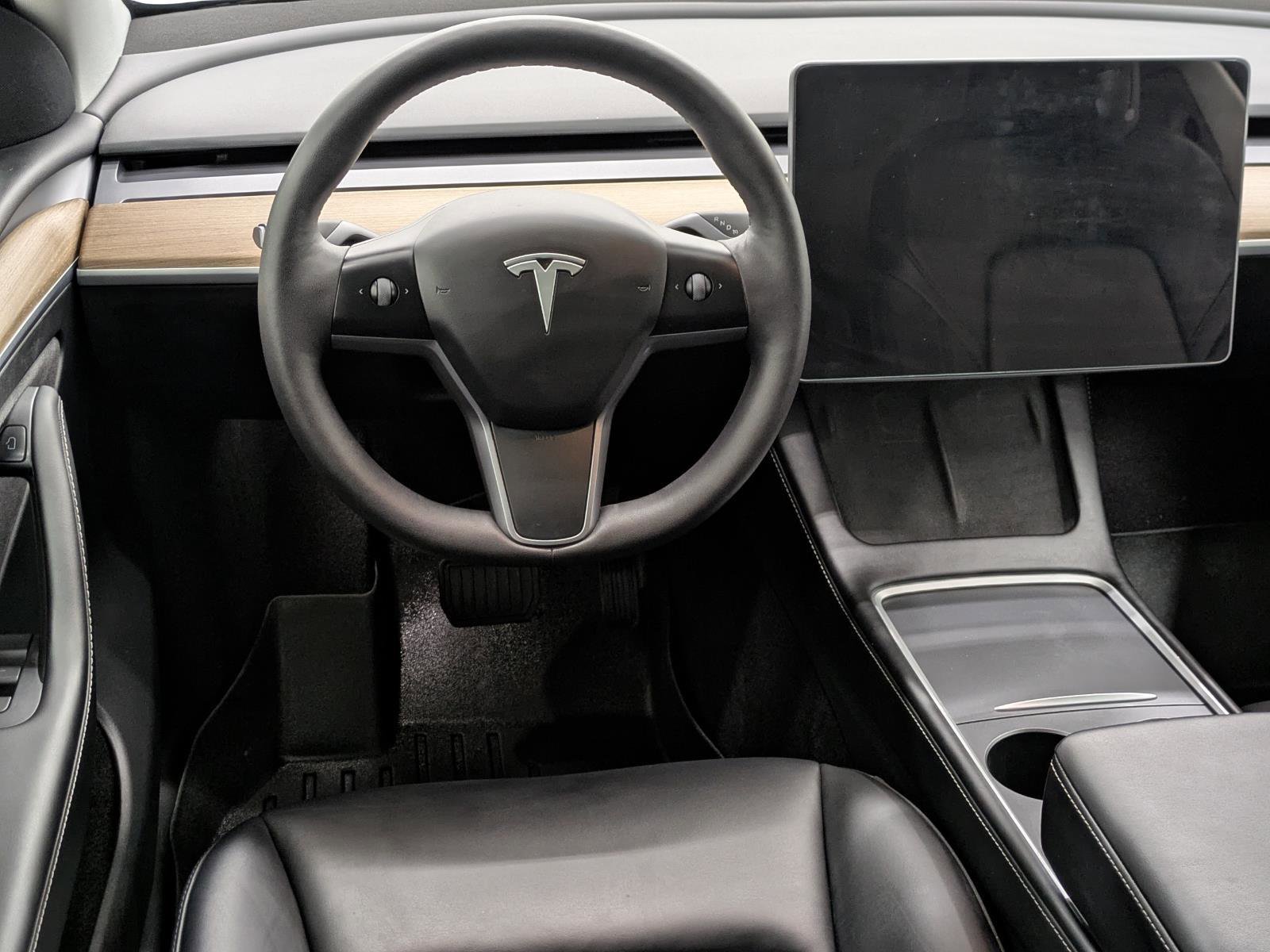 Used 2023 Tesla Model Y Long Range image 4