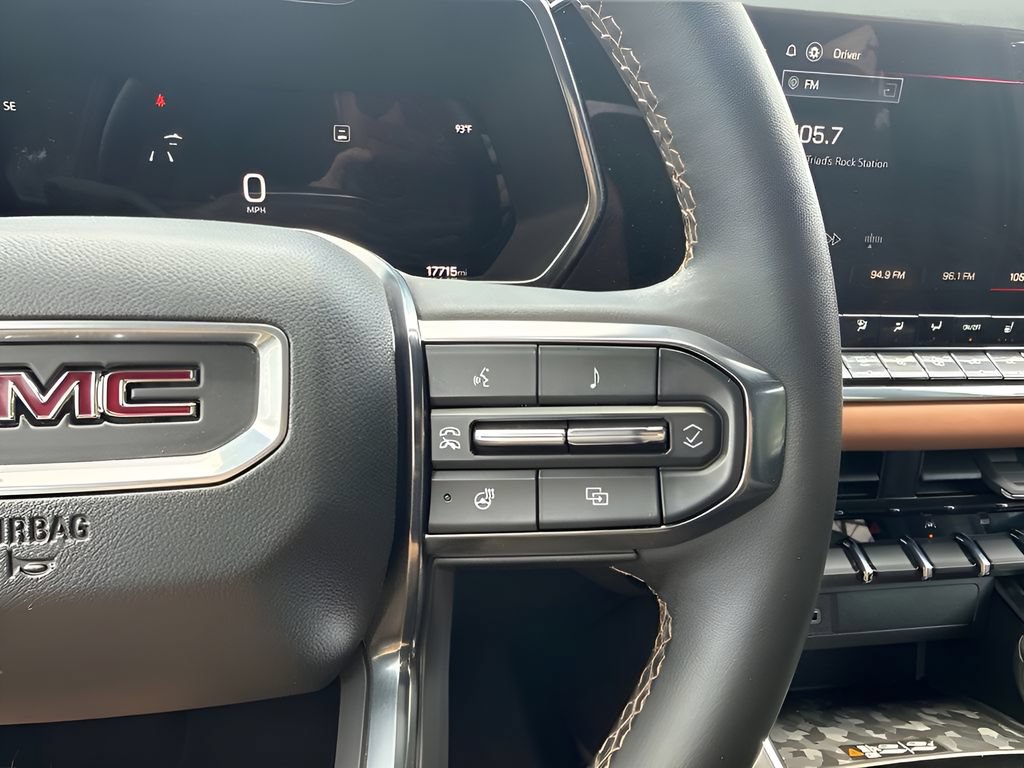 Used 2024 GMC Canyon AT4 w/ AT4 Premium Package AWD/4WD image 19