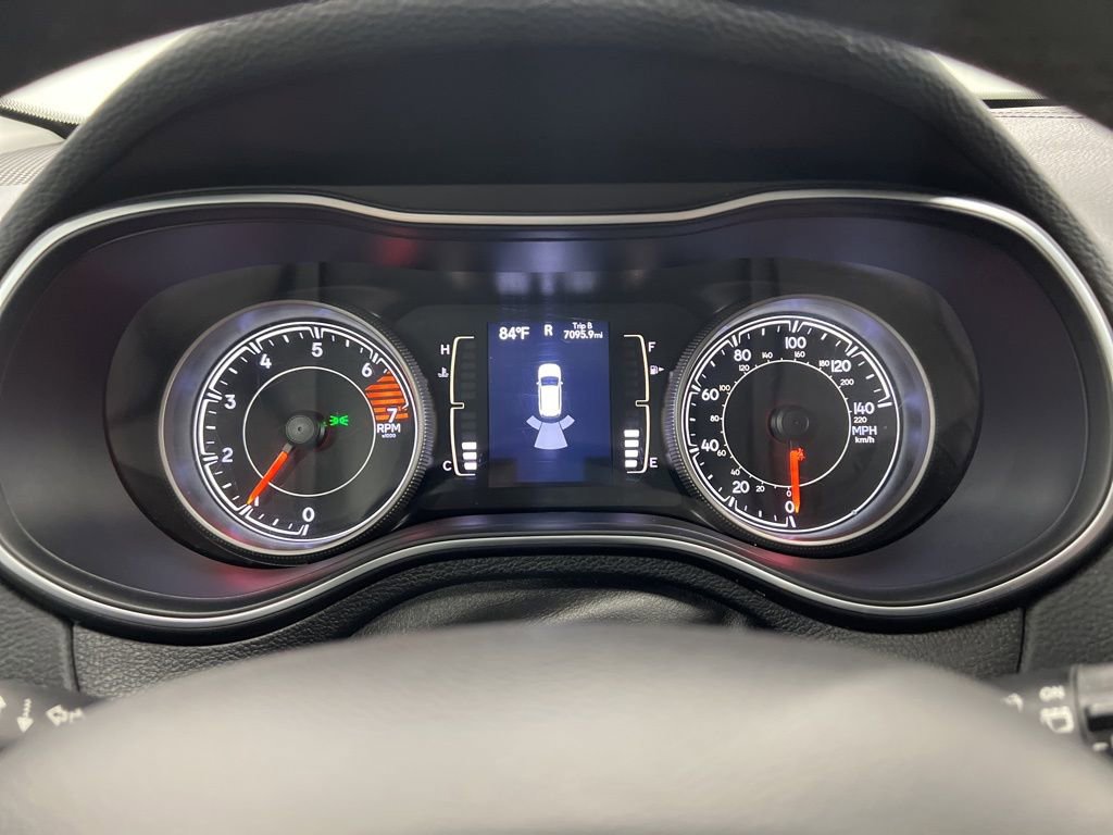 Used 2020 Jeep Cherokee Latitude Plus FWD image 22