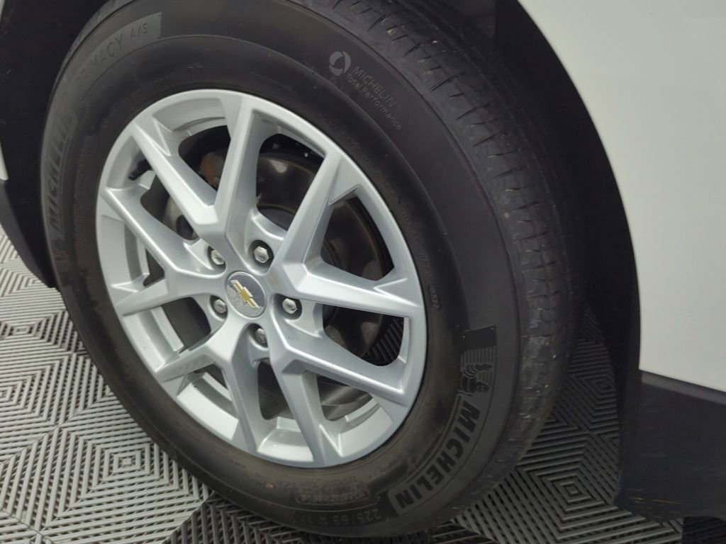 Used 2023 Chevrolet Equinox LT FWD image 28
