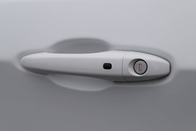 Used 2024 Jeep Compass Limited image 9