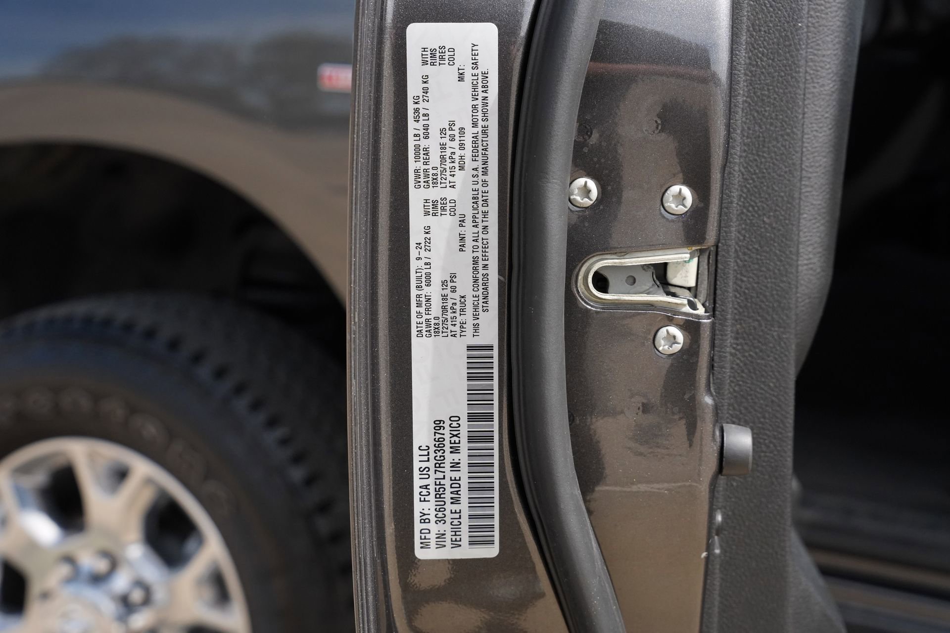 Used 2024 RAM 2500 Laramie image 29