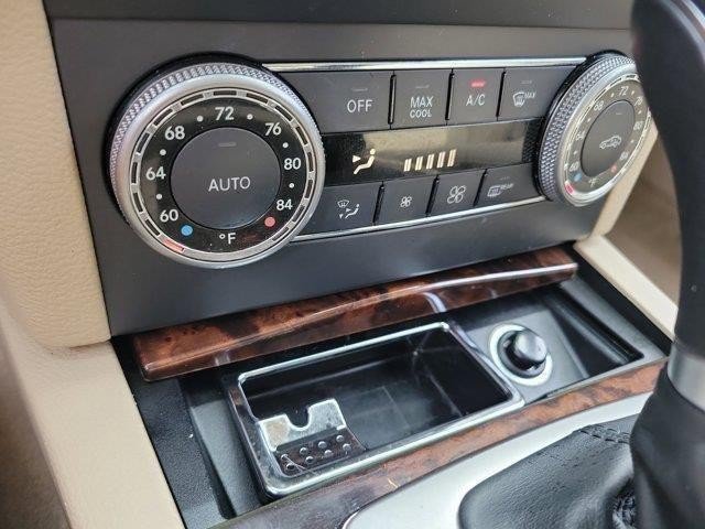 Used 2010 Mercedes-Benz GLK 350 4MATIC image 30