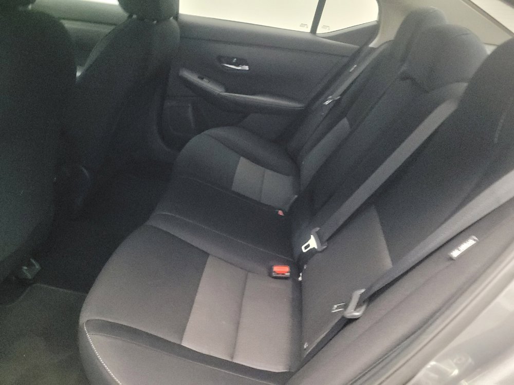 Used 2021 Nissan Sentra SV image 18