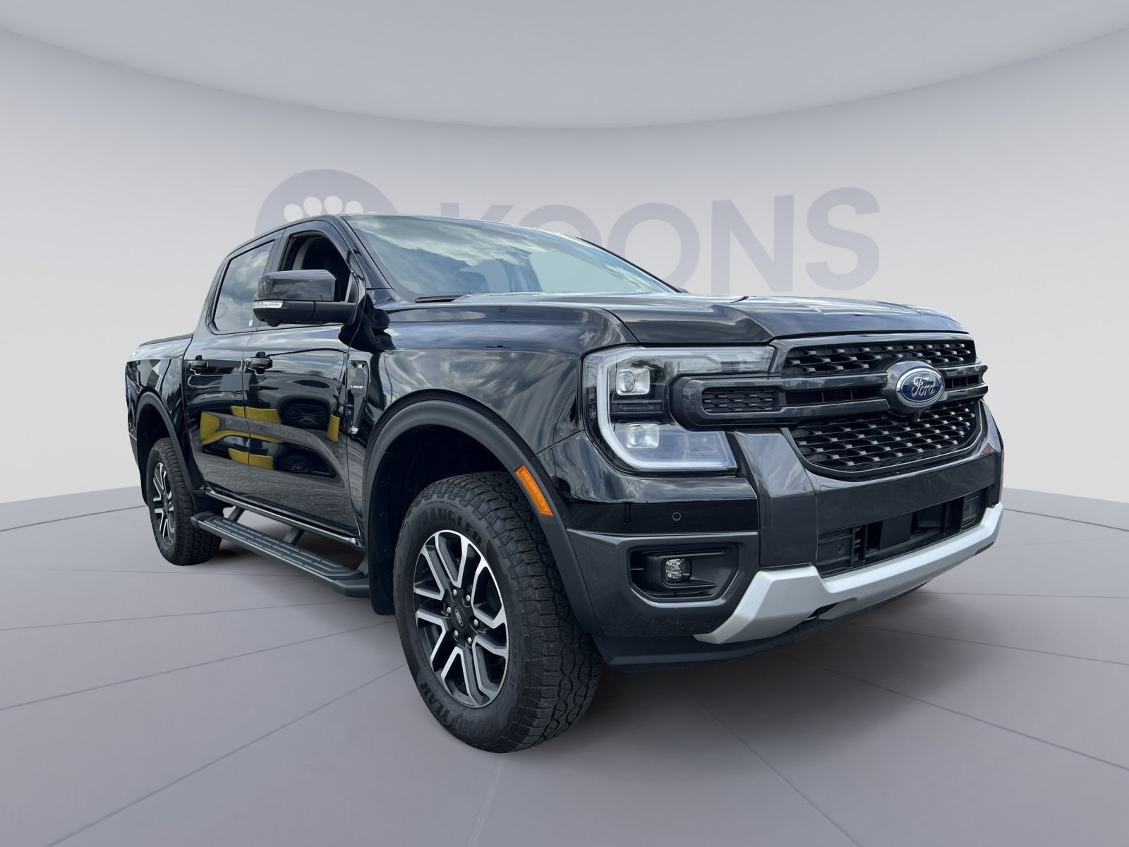 Used 2025 Ford Ranger Lariat w/ Trailer Tow Package AWD/4WD image 18