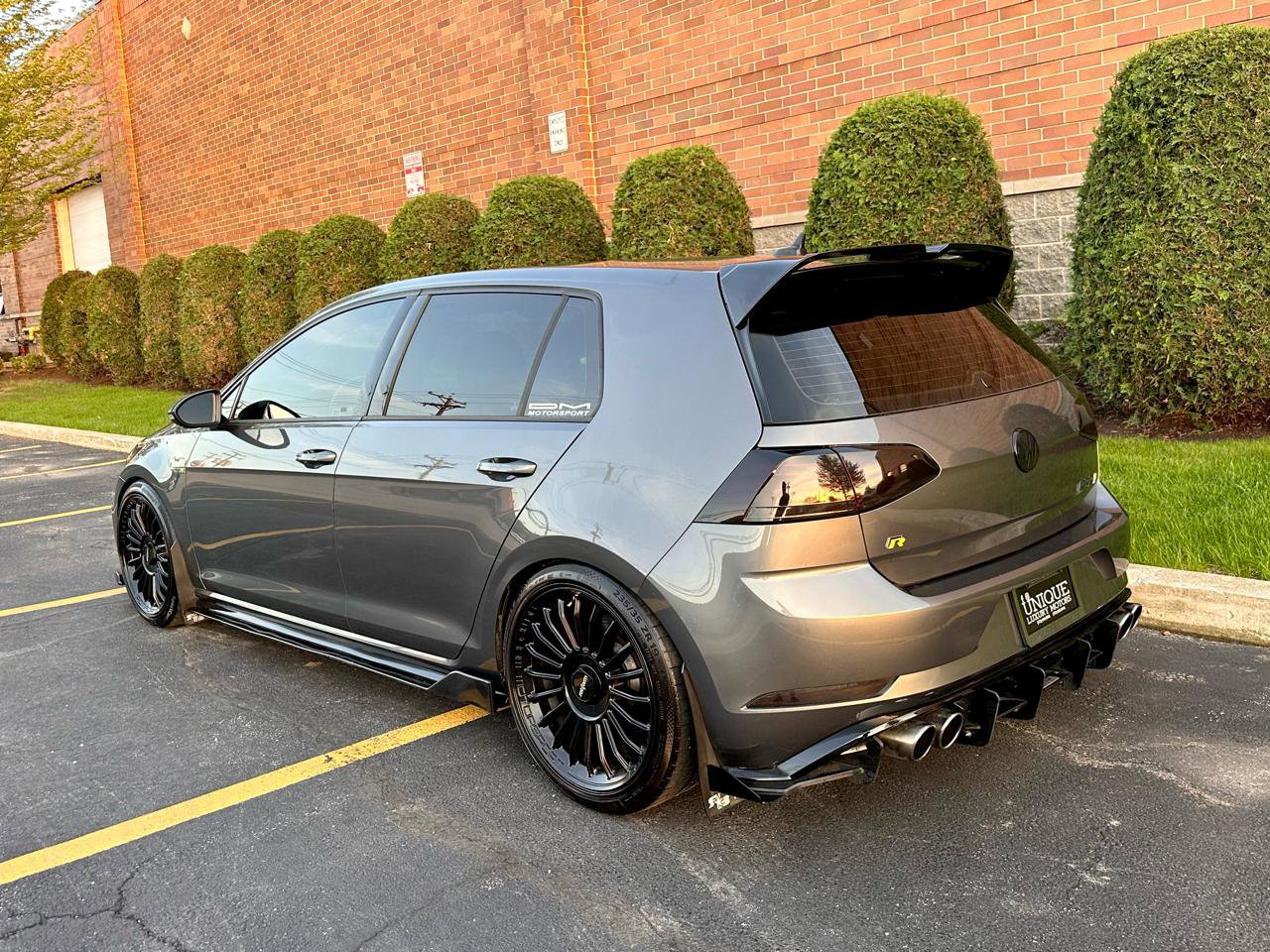 Used 2019 Volkswagen Golf R 4-Door AWD/4WD image 11