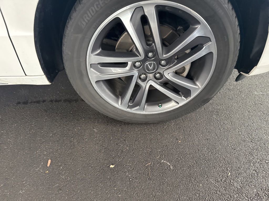 Used 2020 Acura MDX w/ Advance Package image 3