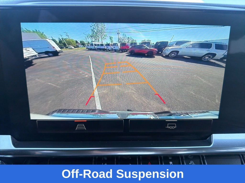 Used 2025 GMC Sierra 2500 SLE w/ SLE Value Package; AWD/4WD image 16