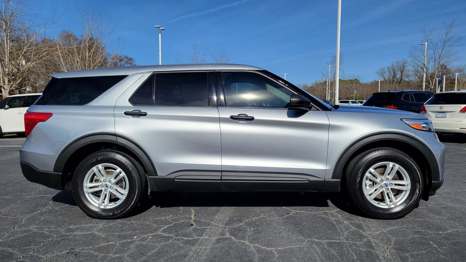 Used 2022 Ford Explorer 4WD image 5