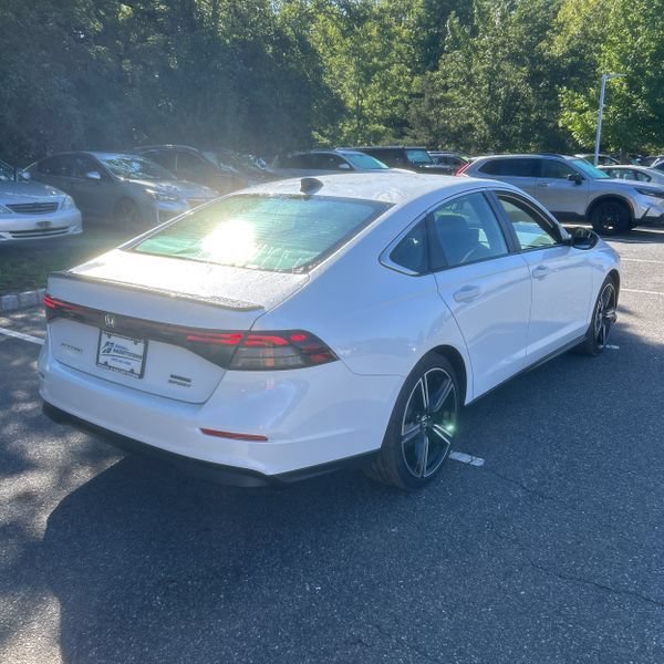 Used 2025 Honda Accord Sport image 7