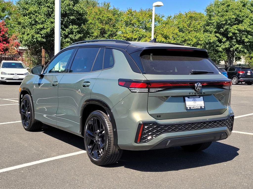 New 2026 Volkswagen Tiguan SE R-Line FWD image 7