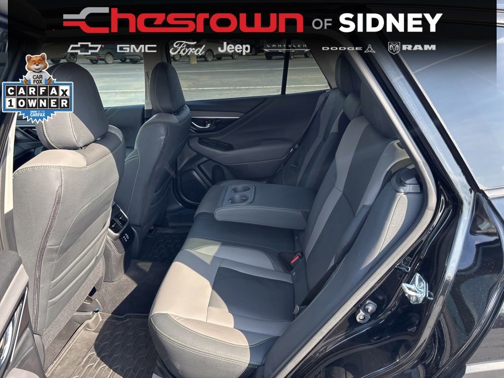 Used 2025 Subaru Outback Onyx Edition AWD/4WD image 27