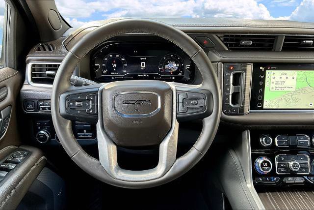 Used 2023 GMC Yukon XL Denali w/ Max Trailering Package image 8