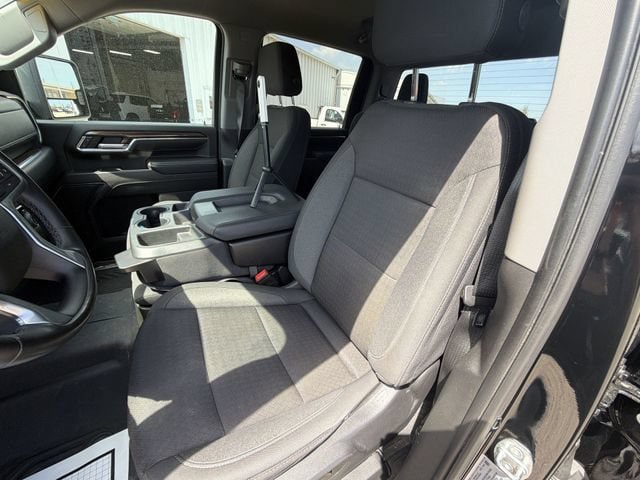 Used 2024 Chevrolet Silverado 2500 LT AWD/4WD image 25