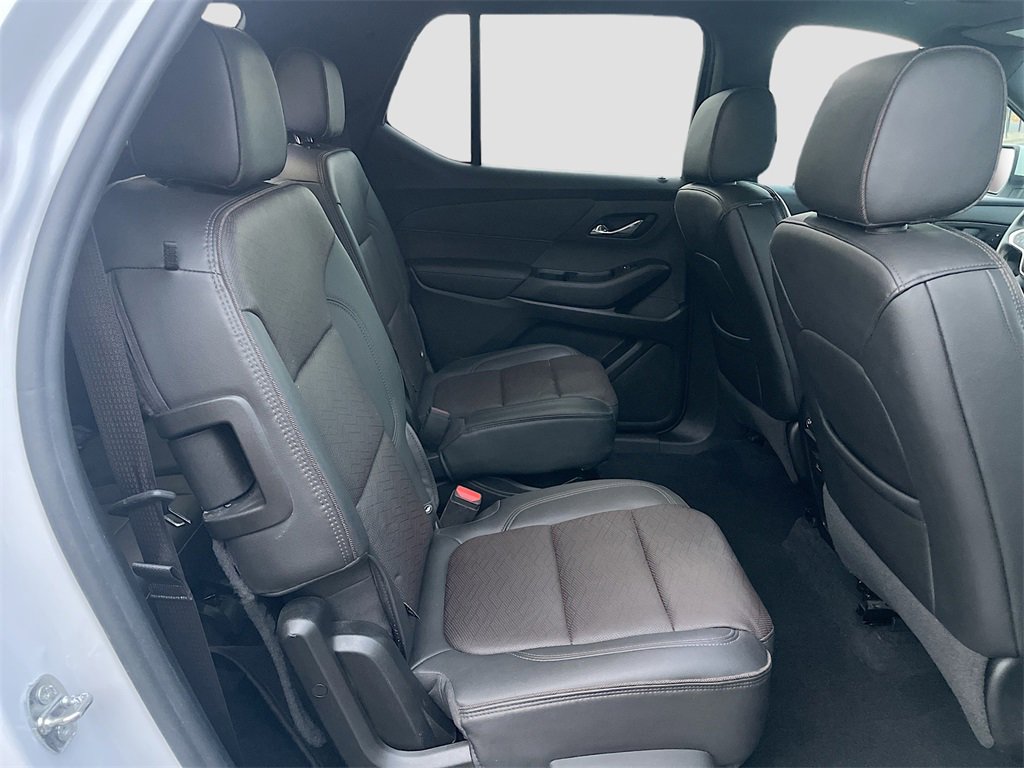 Used 2023 Chevrolet Traverse High Country image 30