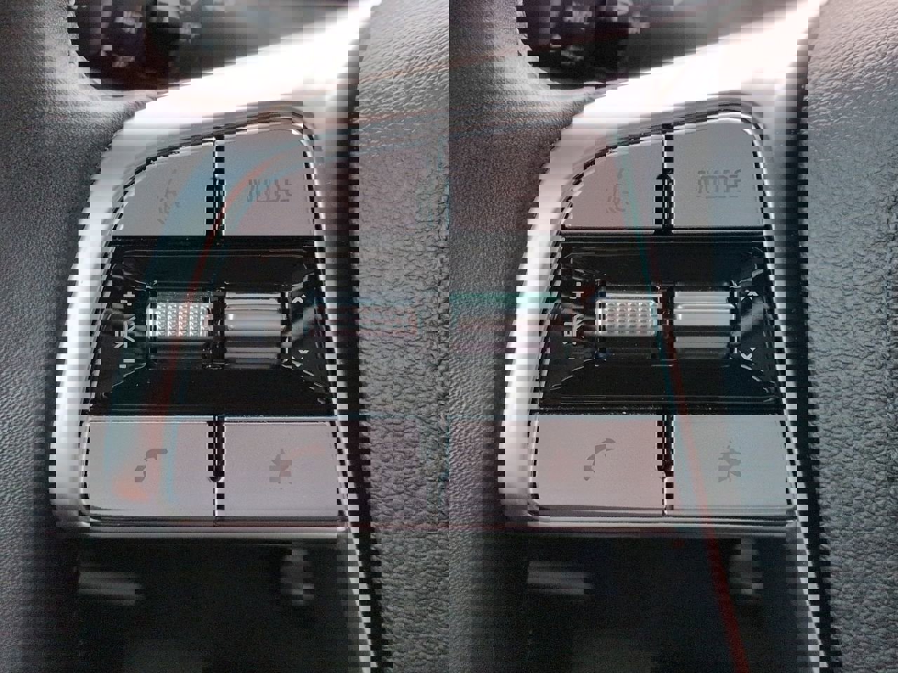 Used 2025 Kia Telluride SX image 27