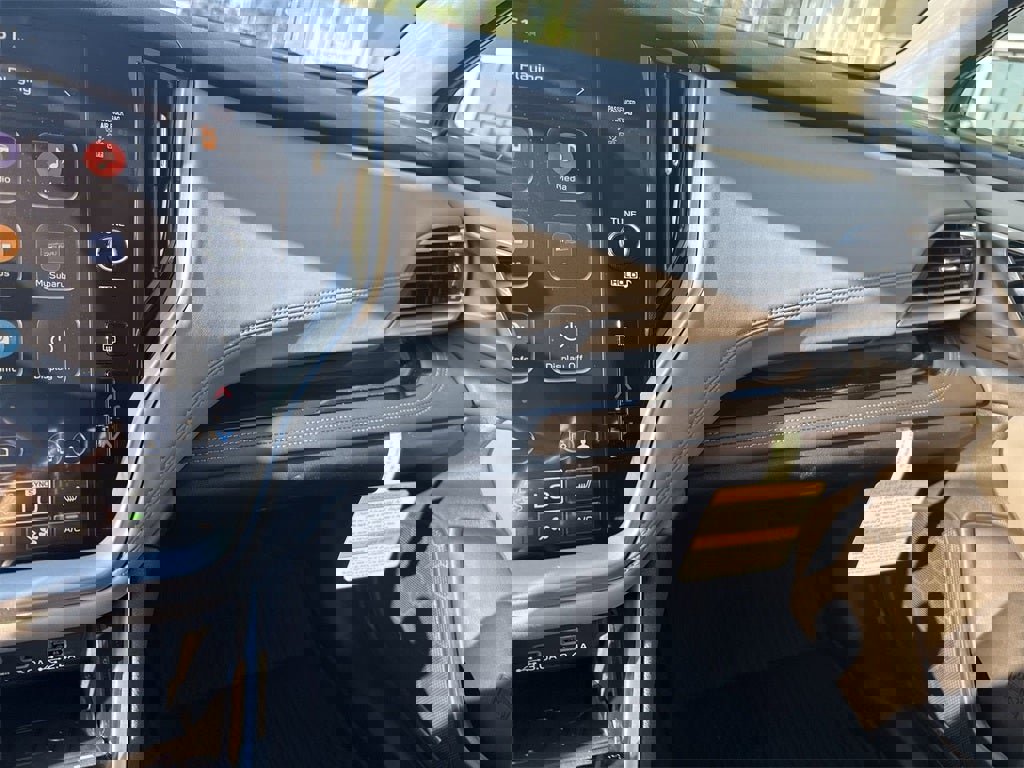 New 2025 Subaru Outback Limited image 13