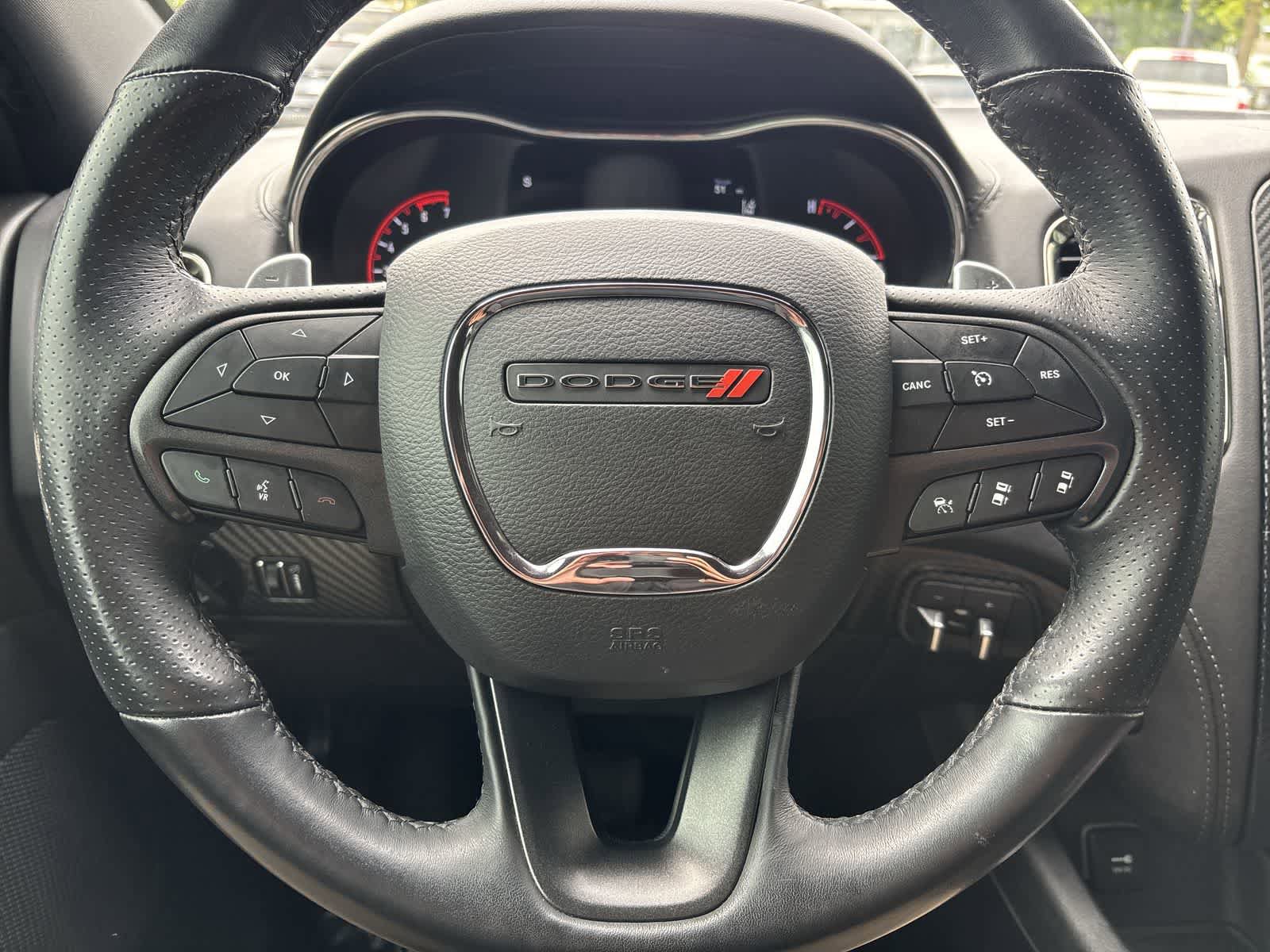 Used 2019 Dodge Durango R/T w/ Technology Group AWD/4WD image 11