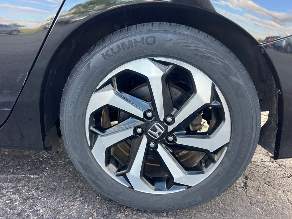 Used 2017 Honda Accord EX image 37