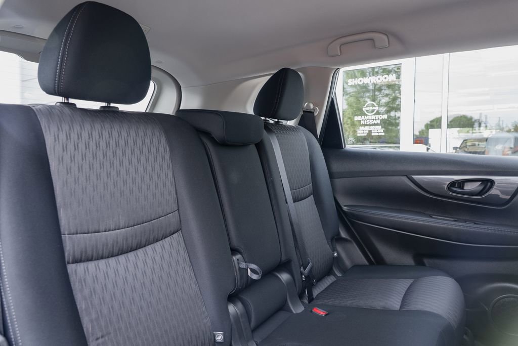 Used 2020 Nissan Rogue S AWD/4WD image 24
