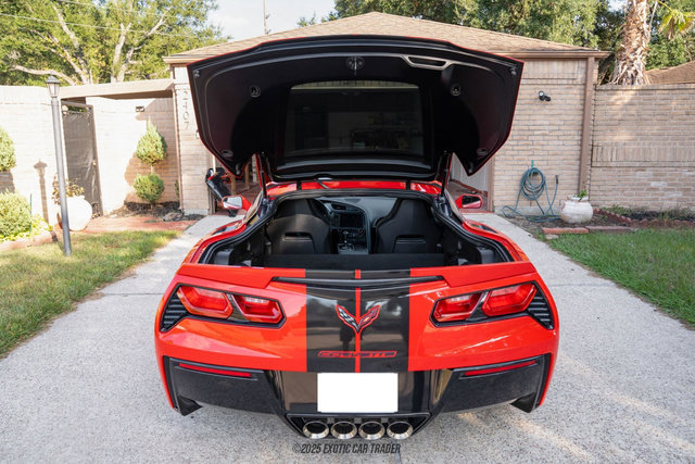 Used 2019 Chevrolet Corvette Stingray Coupe w/ Carbon Flash Badge Package image 19